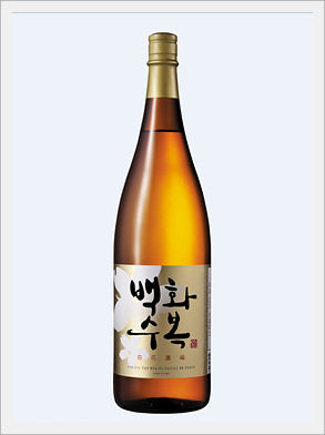 Lotte Baekwha Soobok Rice Wine 1.8L
